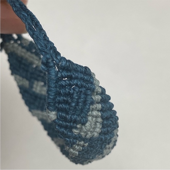 Handmade Boys Blue and Grey Macrame Hemp Bracelet - Picture 7 of 15